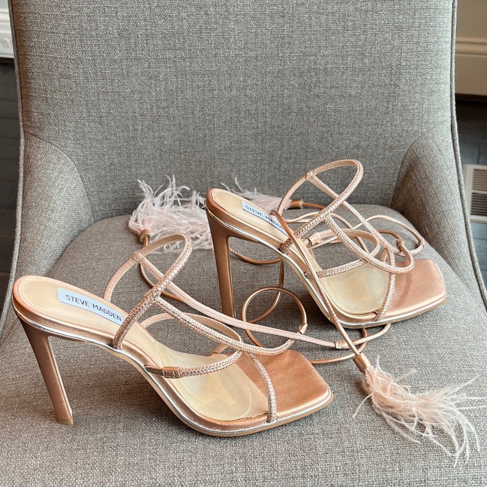 Worn 1x Steve Madden Women's Upgrade Strappy Rose Gold Blush Heels - Picture 4 of 7